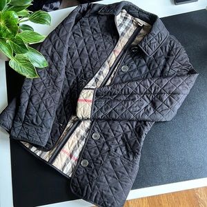 Quitted Burberry classic black jacket size XS